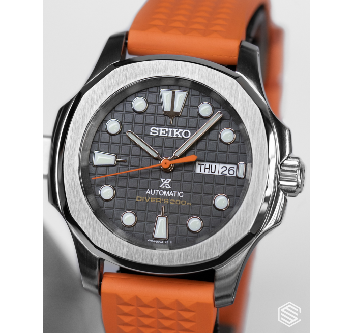 Seikonaut Orange & Waffle - Seiko Mod