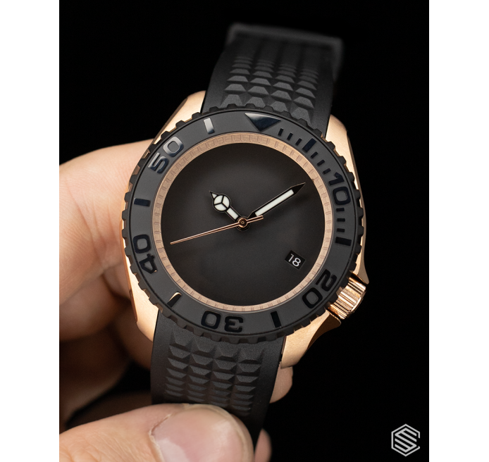 Rose Gold Watch - Black Dial  Minimal Date 45mm – Hooked Concepts