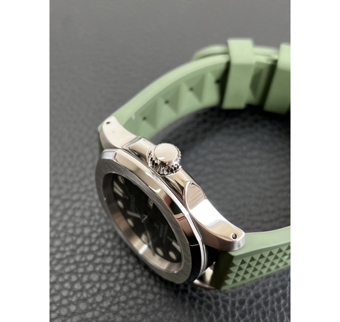 Seikonaut Olive King Turtle Seiko Mod